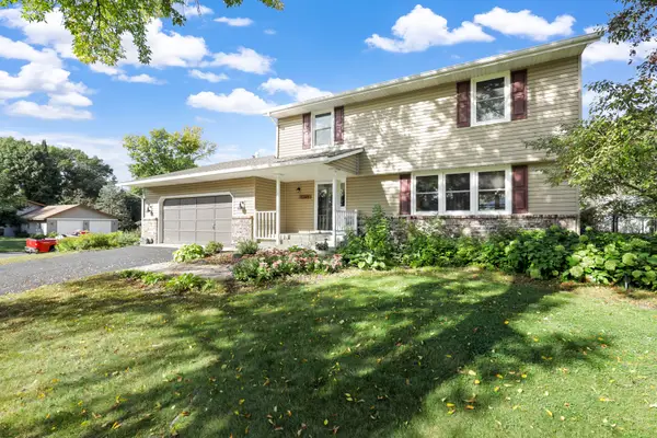 5245 Oxford Street N, Shoreview, MN 55126