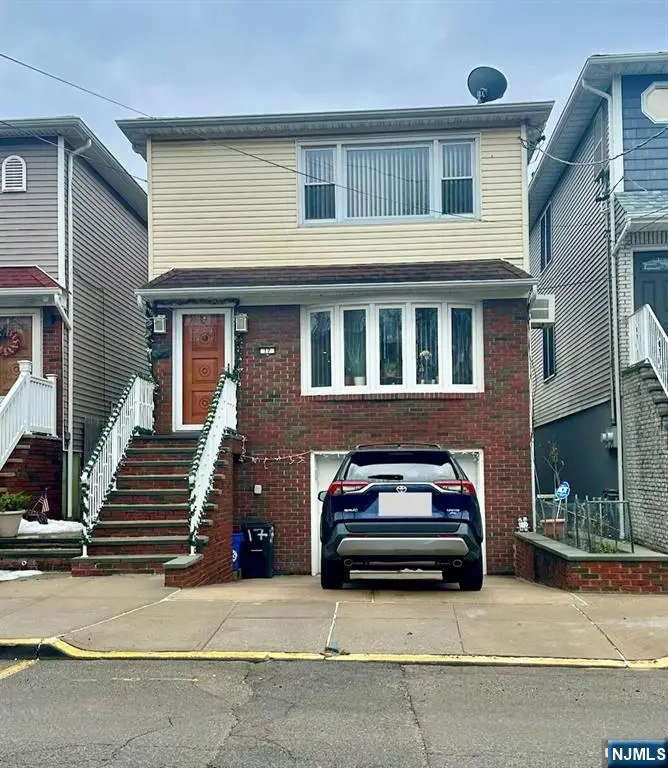 17 Hamilton Street, Harrison, NJ 07029 - #1