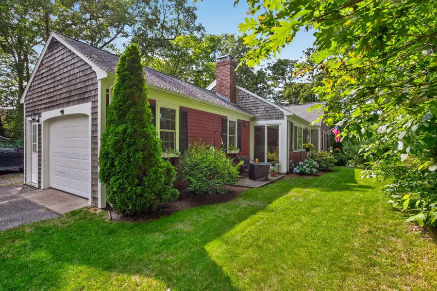 7 Bent Bluff Ln, Yarmouth Port, MA 02675 - #3