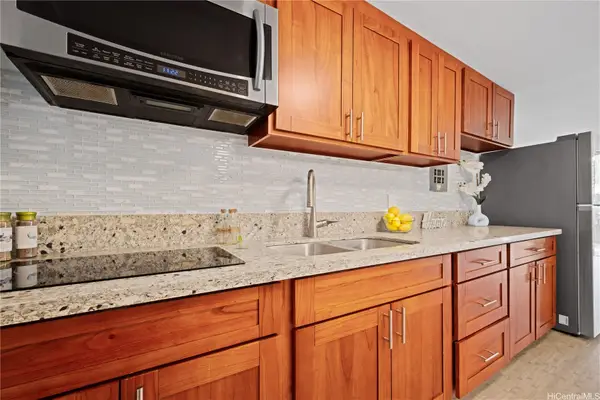 1700 Makiki Street #211, Honolulu, HI 96822