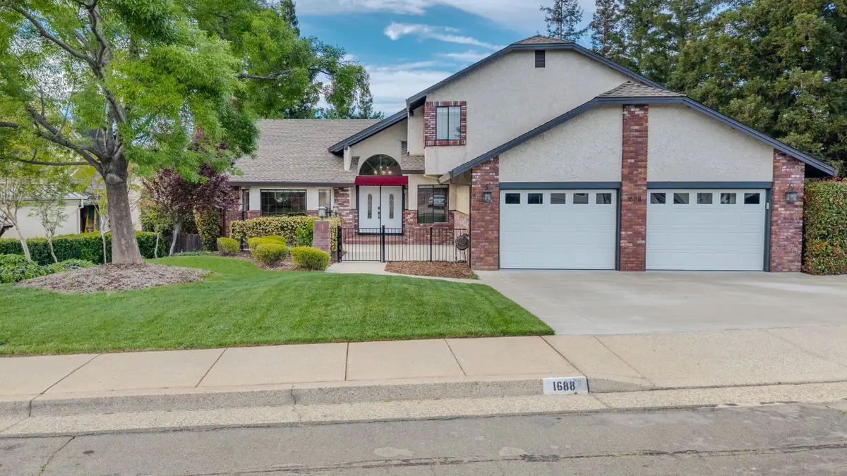 1688 El Capitan Drive, Redding, CA 96001 - #1