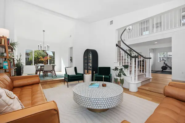 6429 La Vanco Ct, Carlsbad, CA 92009