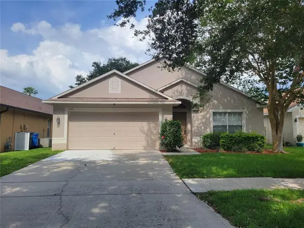 1125 Lumsden Pointe Boulevard, Valrico, FL 33594