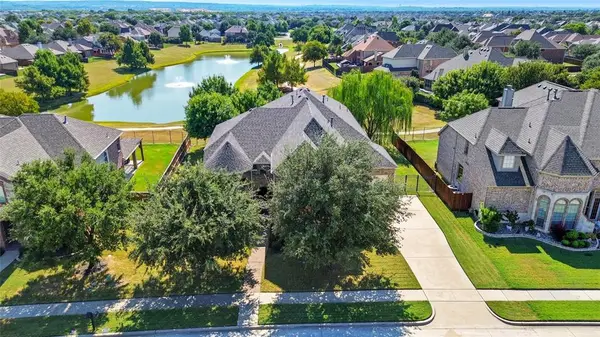 2723 Portside Drive, Grand Prairie, TX 75054