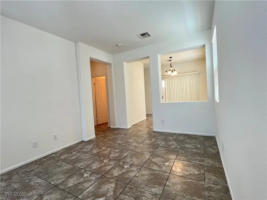 7714 Hampton Willows Lane, Las Vegas, NV 89113 - Image #3