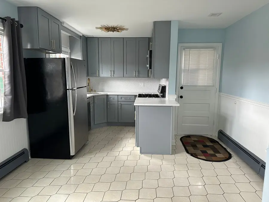 Address Withheld By Seller, Glenview, IL 60025 - #2