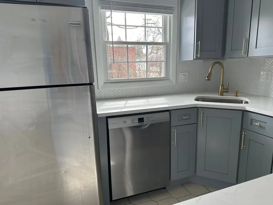 Address Withheld By Seller, Glenview, IL 60025 - #3