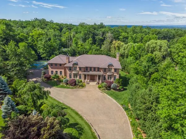 31 Marie Major Drive, Alpine, NJ 07620