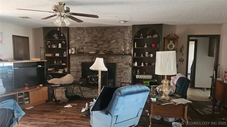 911 W Mcintosh Avenue, Checotah, OK 74426 - Image #2