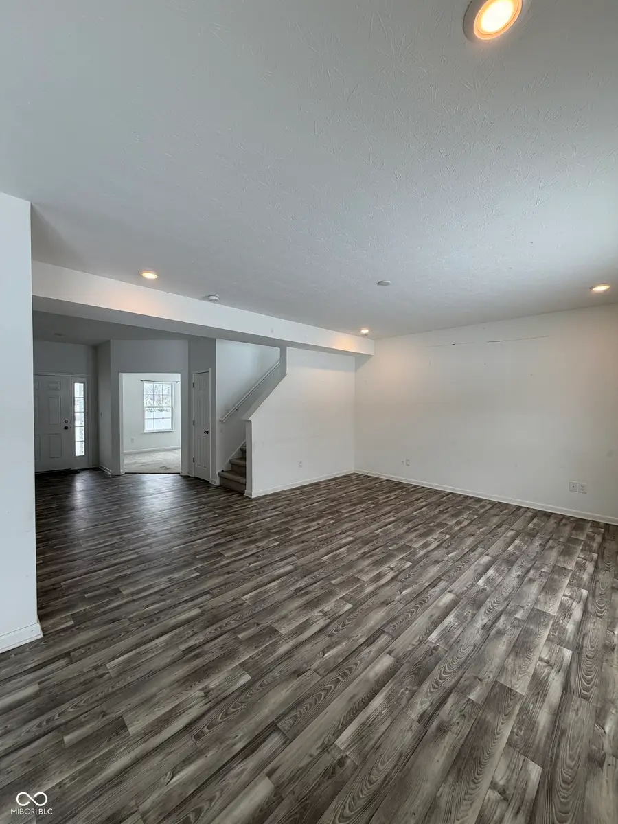 1184 Lakeshore Drive, Greenwood, IN 46143 - #3