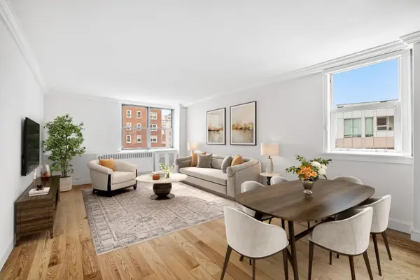 32 Gramercy Park S #10A, Manhattan, NY 10003