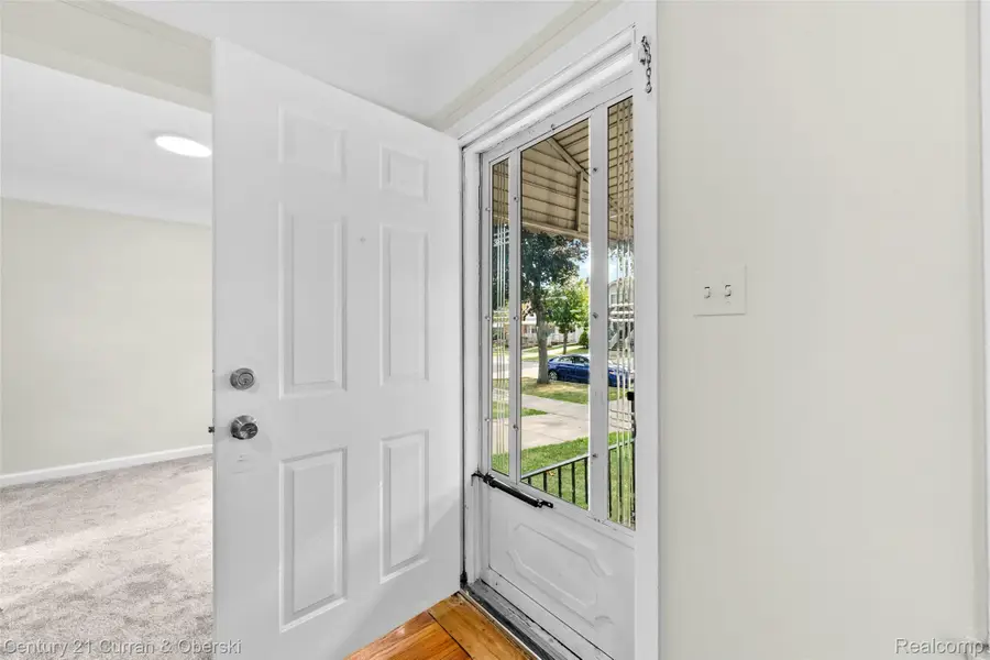 7910 Orchard Avenue, Dearborn, MI 48126 - #3