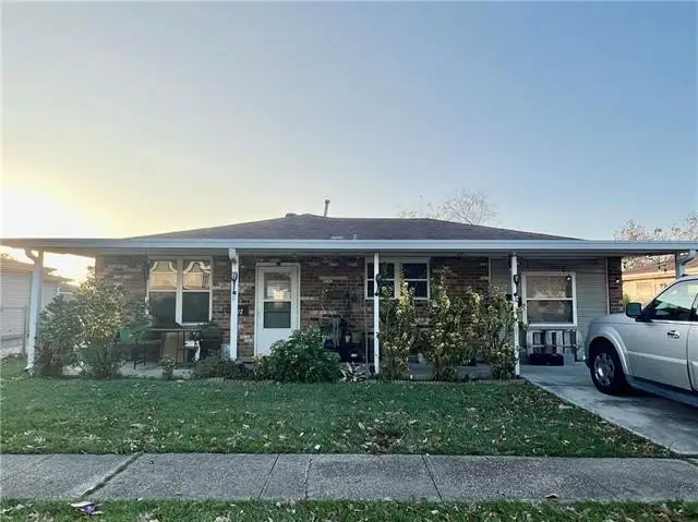 512 WILLOWBROOK Drive, Gretna, LA 70056 - Image #1