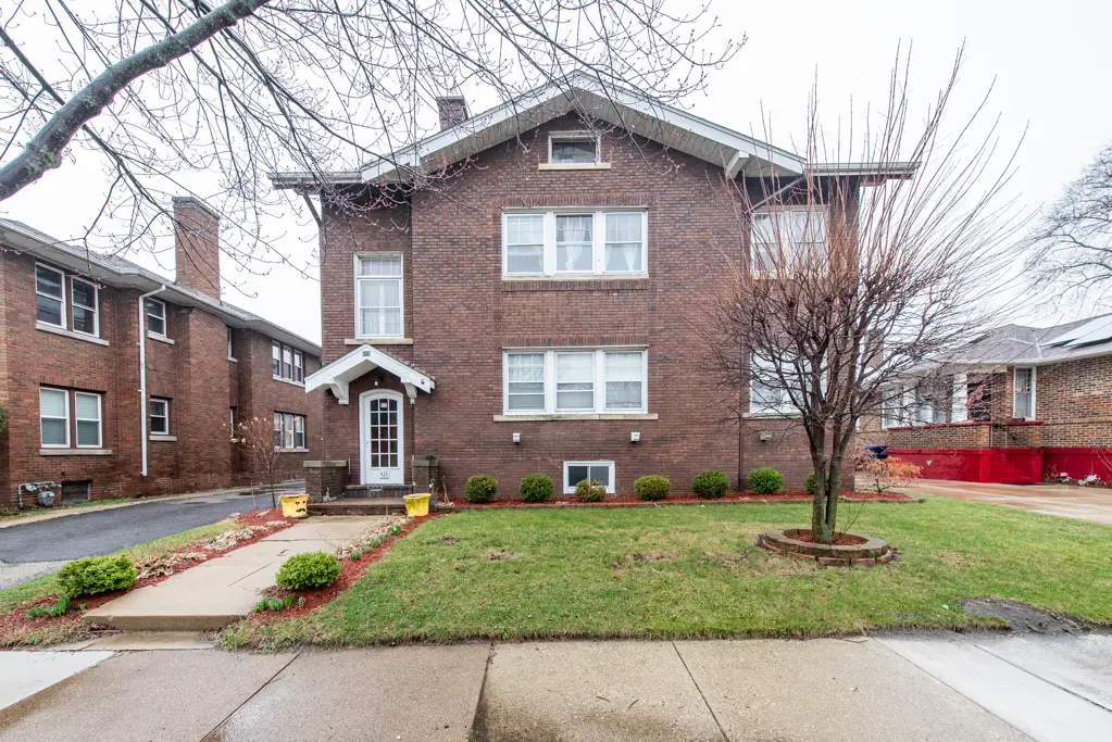 415 W Ridgeland Avenue , 2, Waukegan, IL 60085 - #1