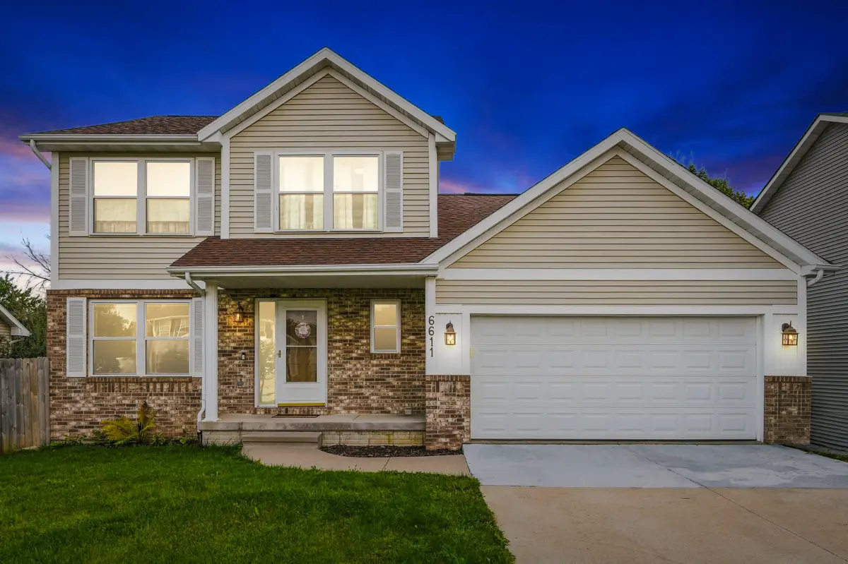 6611 Fox Run Dr Sw, Cedar Rapids, IA 52404 - #1