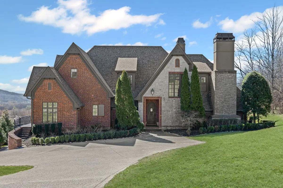 513 Legends Ridge Ct, Franklin, TN 37069 - Image #1