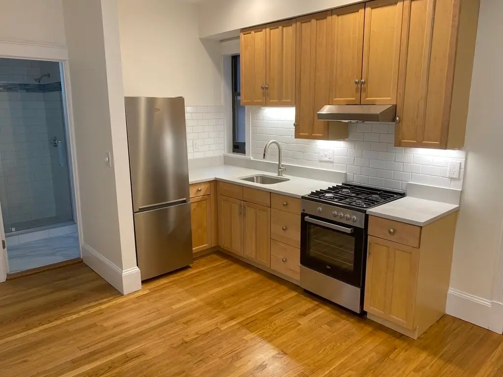 39 Hemenway , #7, Boston, MA 02105 - #1