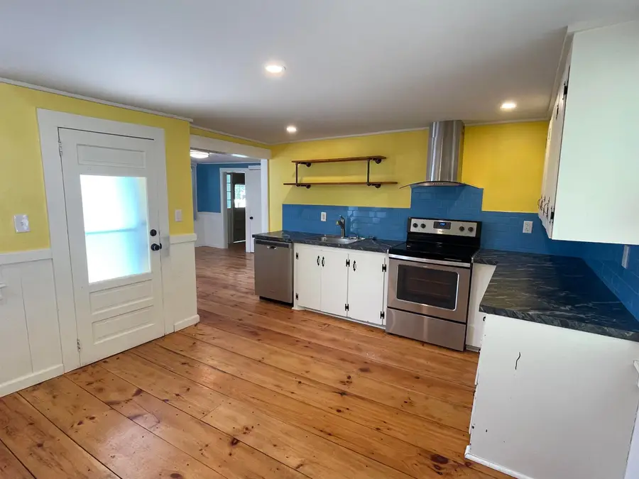21 East Bow Street, Franklin, NH 03235 - #3