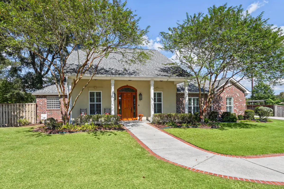 38374 Henry Rd, Prairieville, LA 70769 - #1