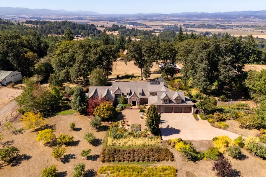 9009 SE Eola Hills Rd, Amity, OR 97101 - #2