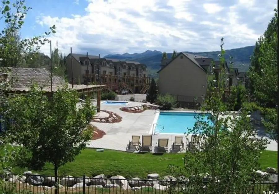 3562 N Fox Run Dr #403, Eden, UT 84310 - #3