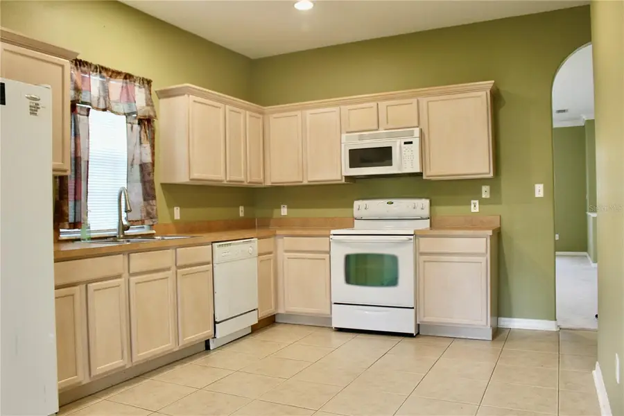 810 Hillside Drive, Apopka, FL 32712 - #3