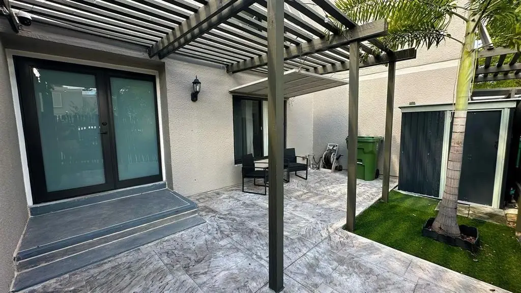 11205 NW 15TH Street unit: 11205, Pembroke Pines, FL 33026 - #1