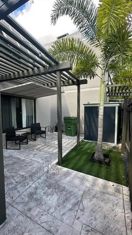 11205 NW 15TH Street unit: 11205, Pembroke Pines, FL 33026 - #2