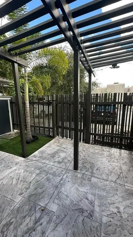 11205 NW 15TH Street unit: 11205, Pembroke Pines, FL 33026 - #3