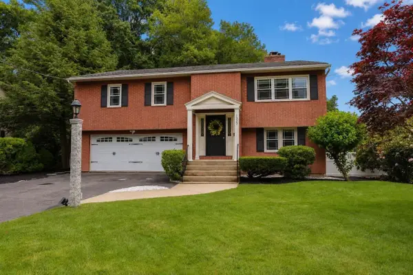 1327 Beech Street, Manchester, NH 03104