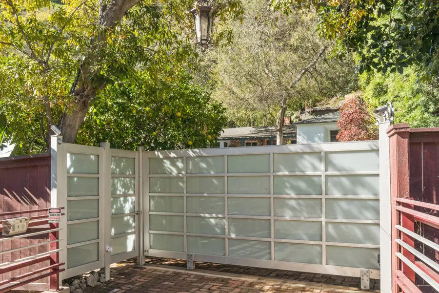 1853 Nichols Canyon Road, Los Angeles, CA 90046 - Image #3