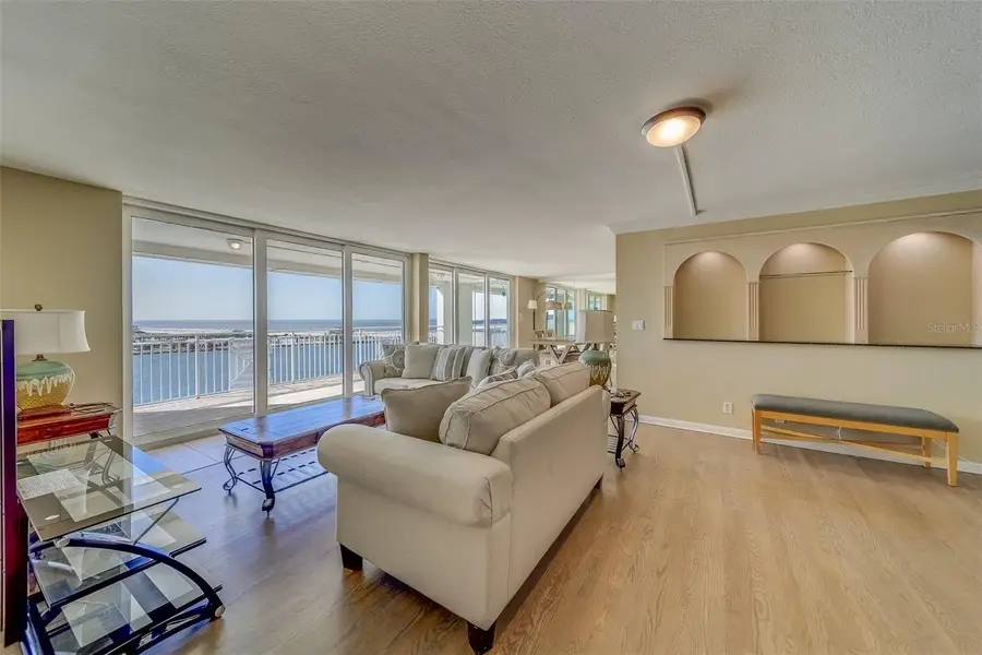675 S GULFVIEW BOULEVARD #PH1, Clearwater Beach, FL 33767 - Image #3