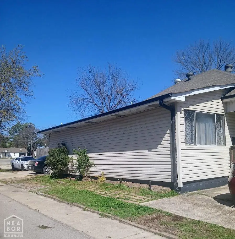 503 E Court Street E, Paragould, AR 72450 - #3