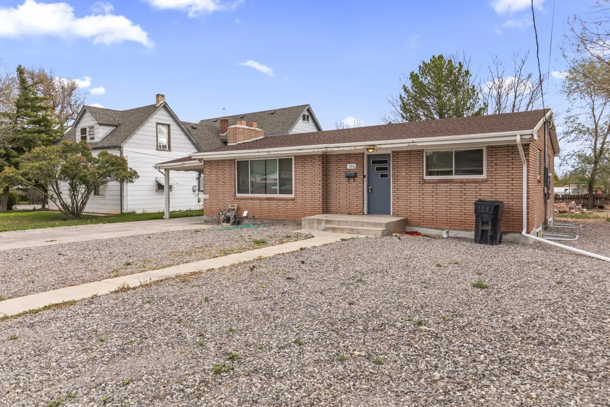 180 E 300 N, Richfield, UT 84701 - #1