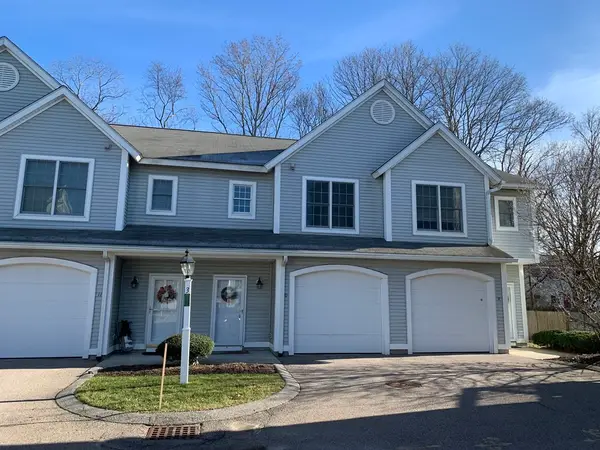140 Commonwealth Avenue , 10, North Attleboro, MA 02760