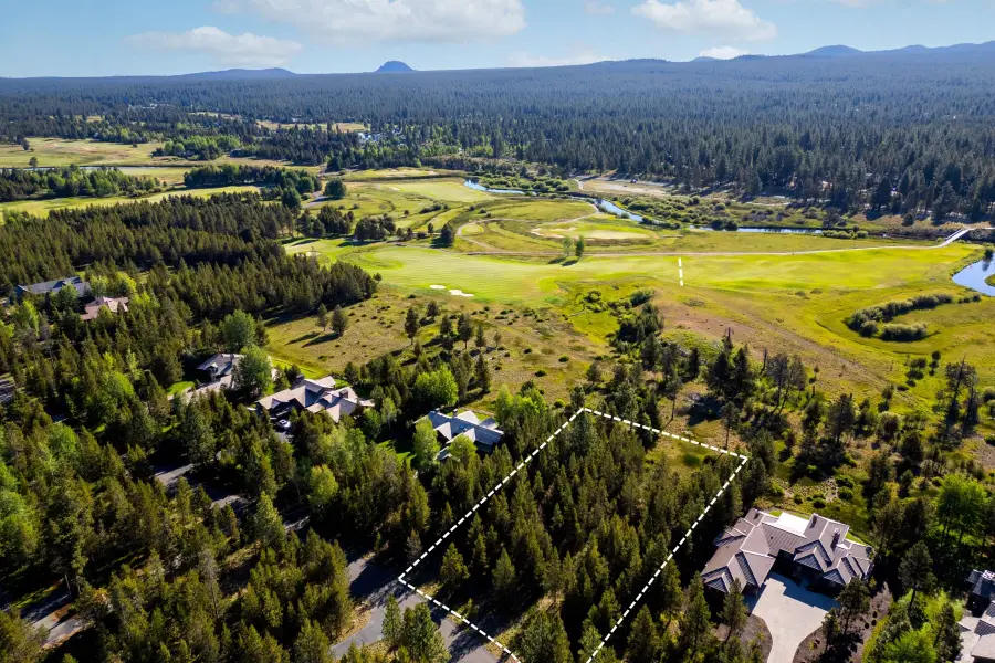 56340 Twin Rivers, Bend, OR 97707 - Image #2