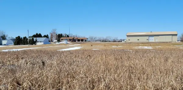 3853 91st Avenue Se, Jamestown, ND 58401