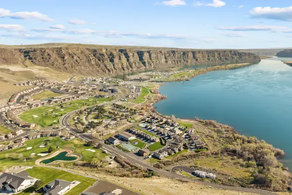 9464 Yakima Lane Nw, Quincy, WA 98848