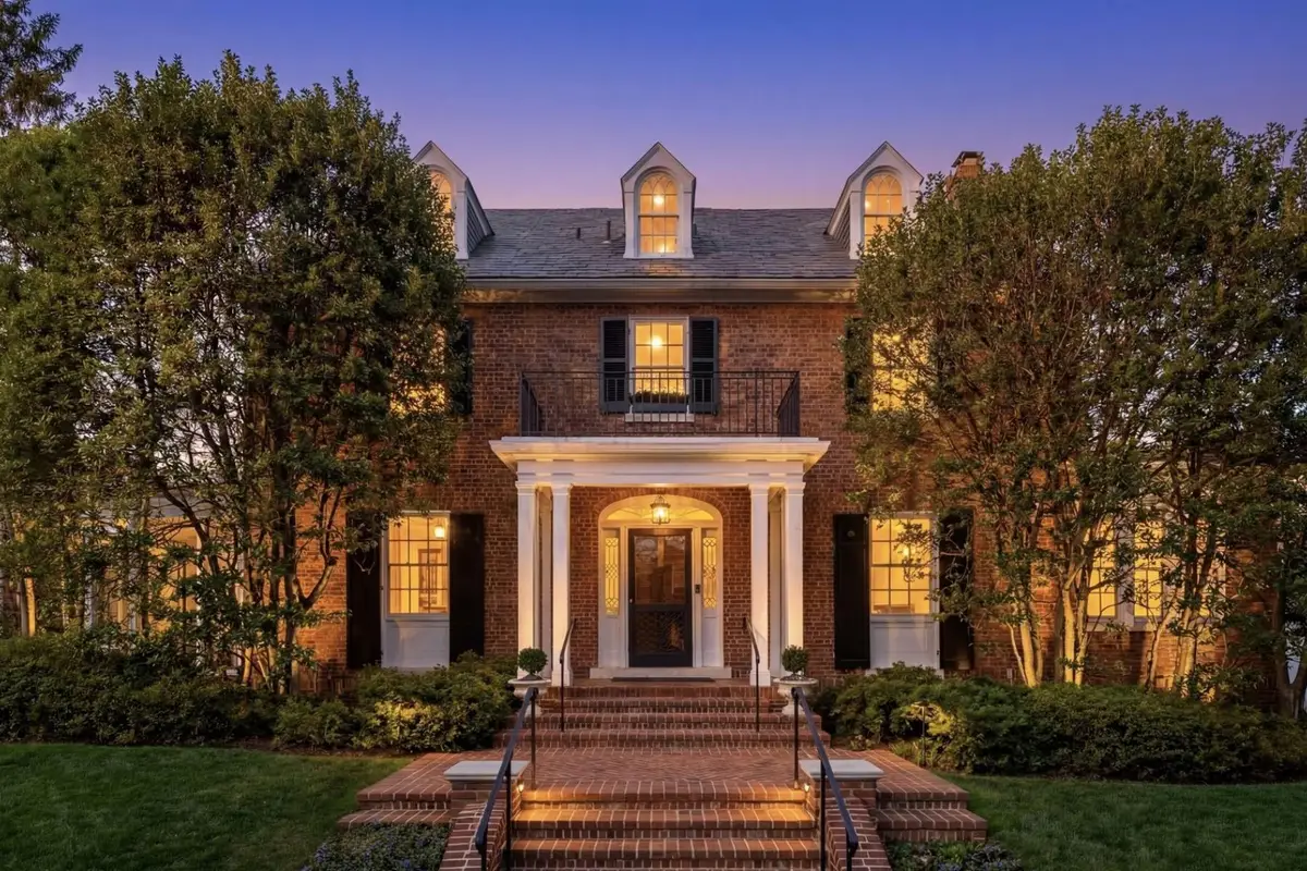 3609 Edmunds St Nw, Washington, DC 20007 - #1