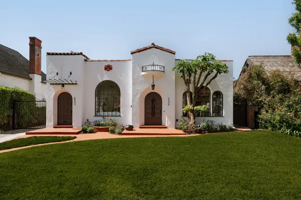 6532 Commodore Sloat Drive, Los Angeles, CA 90048