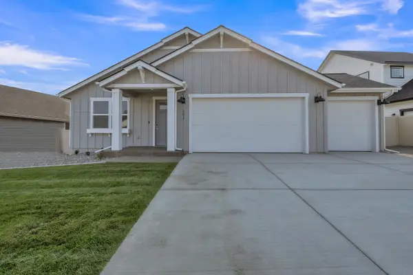 1255 N High Desert Dr, Deer Park, WA 99006