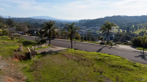 3639 Crown Hill Drive, Santa Rosa, CA 95404