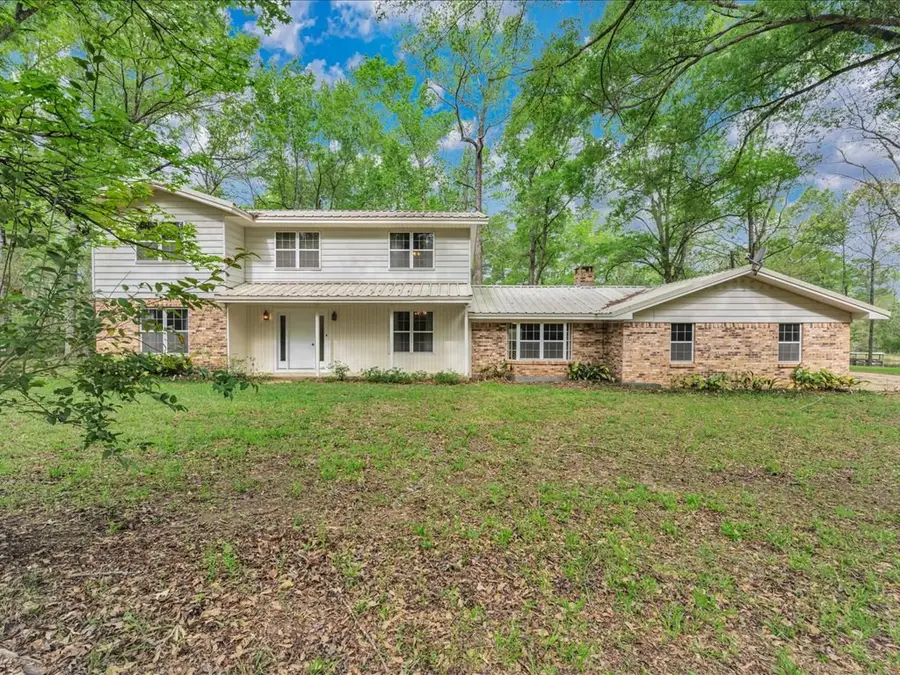 235 County Barn Rd, Lufkin, TX 75904 - #2