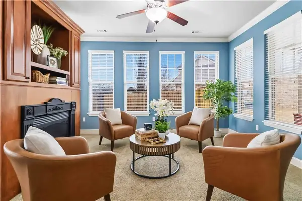 3816 N 2nd Place, Rogers, AR 72756