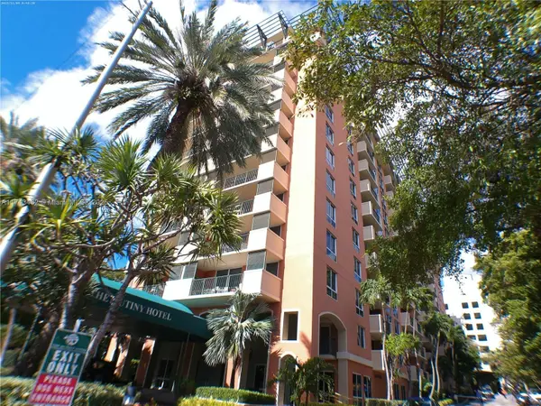 2951 S Bayshore Dr #716, Miami, FL 33133