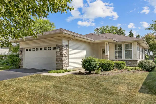 13149 Shirley Ln, Huntley, IL 60142