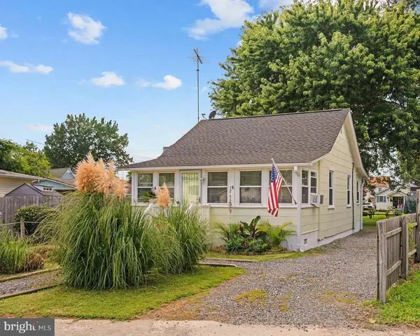 15 Bancroft Ave, COLONIAL BEACH, VA 22443