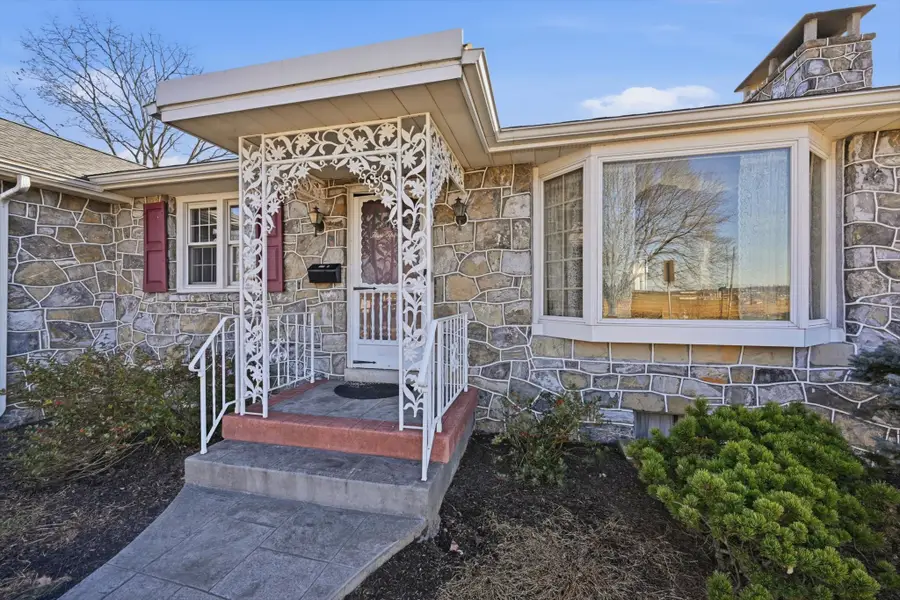 535 S 6th St, Denver, PA 17517 - #3