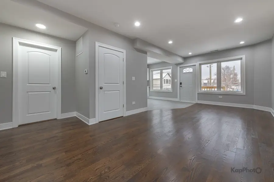 3044 W Irving Park Road #2, Chicago, IL 60618 - #2