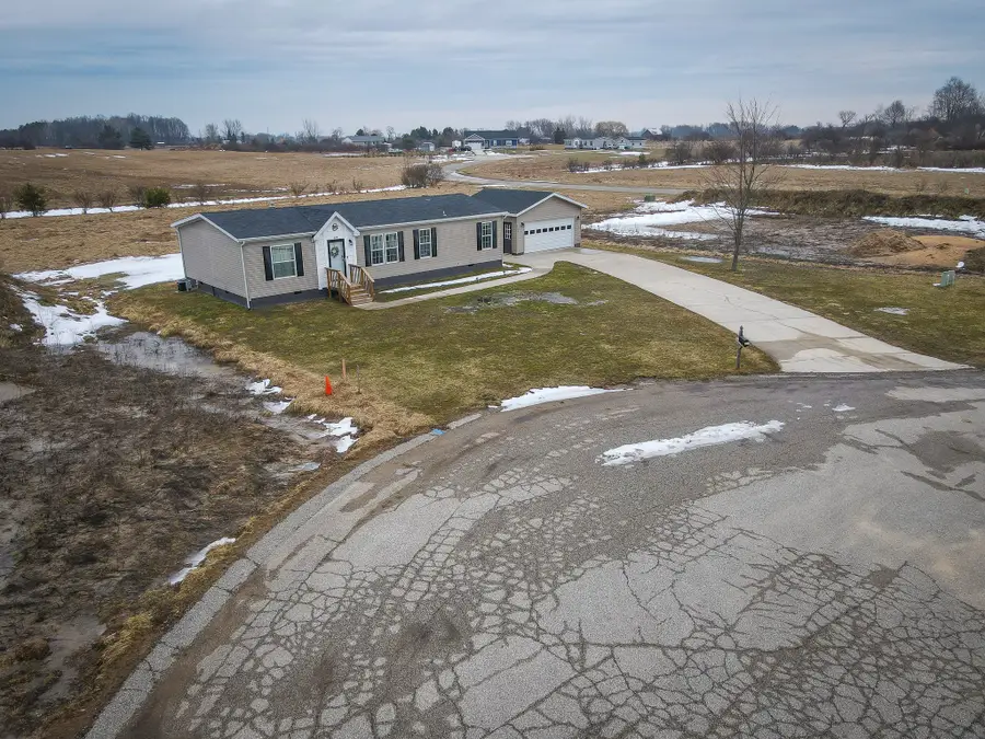 104 Evans Way, Scottville, MI 49454 - #2